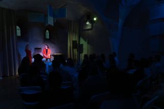 První láska je něco, co se vryje hluboko do srdce. Nese v sobě radost, lehkost a bezstarostnost. Vzpomínáme na ni s...